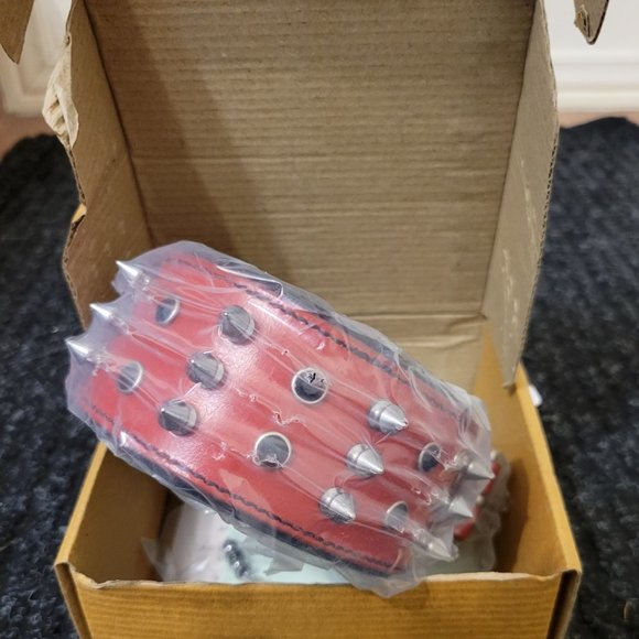 BlazingPaws Sabrington Spiked Leather Dog Collar XL (19-22in) - Picture 5 of 6